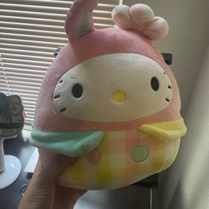 Hello Kitty Squishmallow